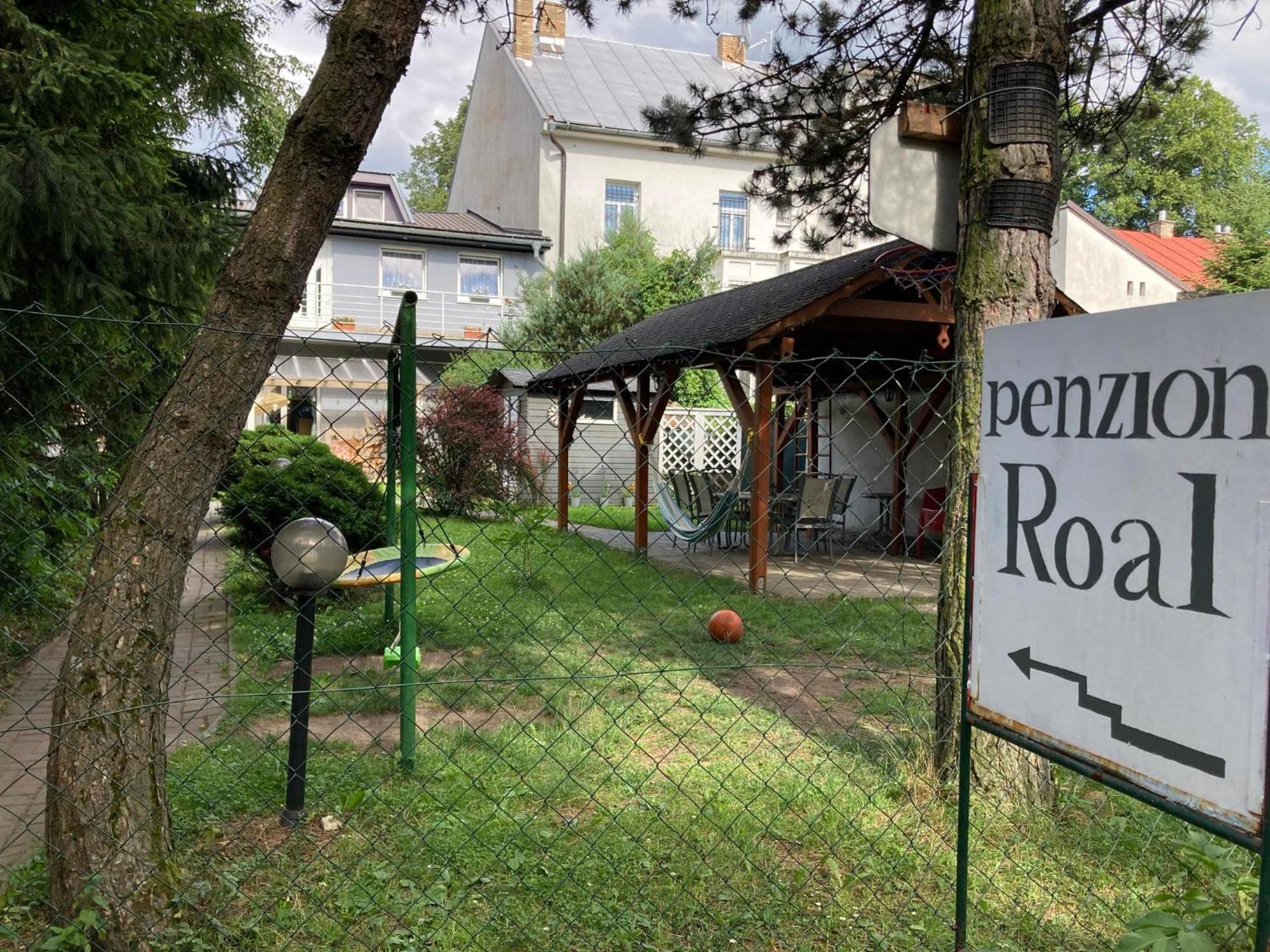 Penzion Roal Pieniny Hotell Spisska Stara Ves Eksteriør bilde